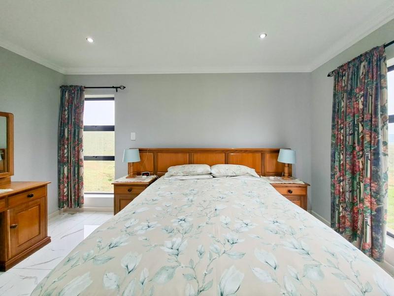 3 Bedroom Property for Sale in Hartenbos Heuwels Western Cape